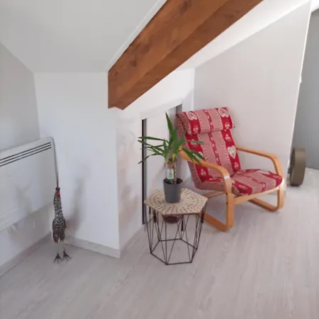 Apartment Tres Grand De 90 M Jusqu'a 6 Personnes *